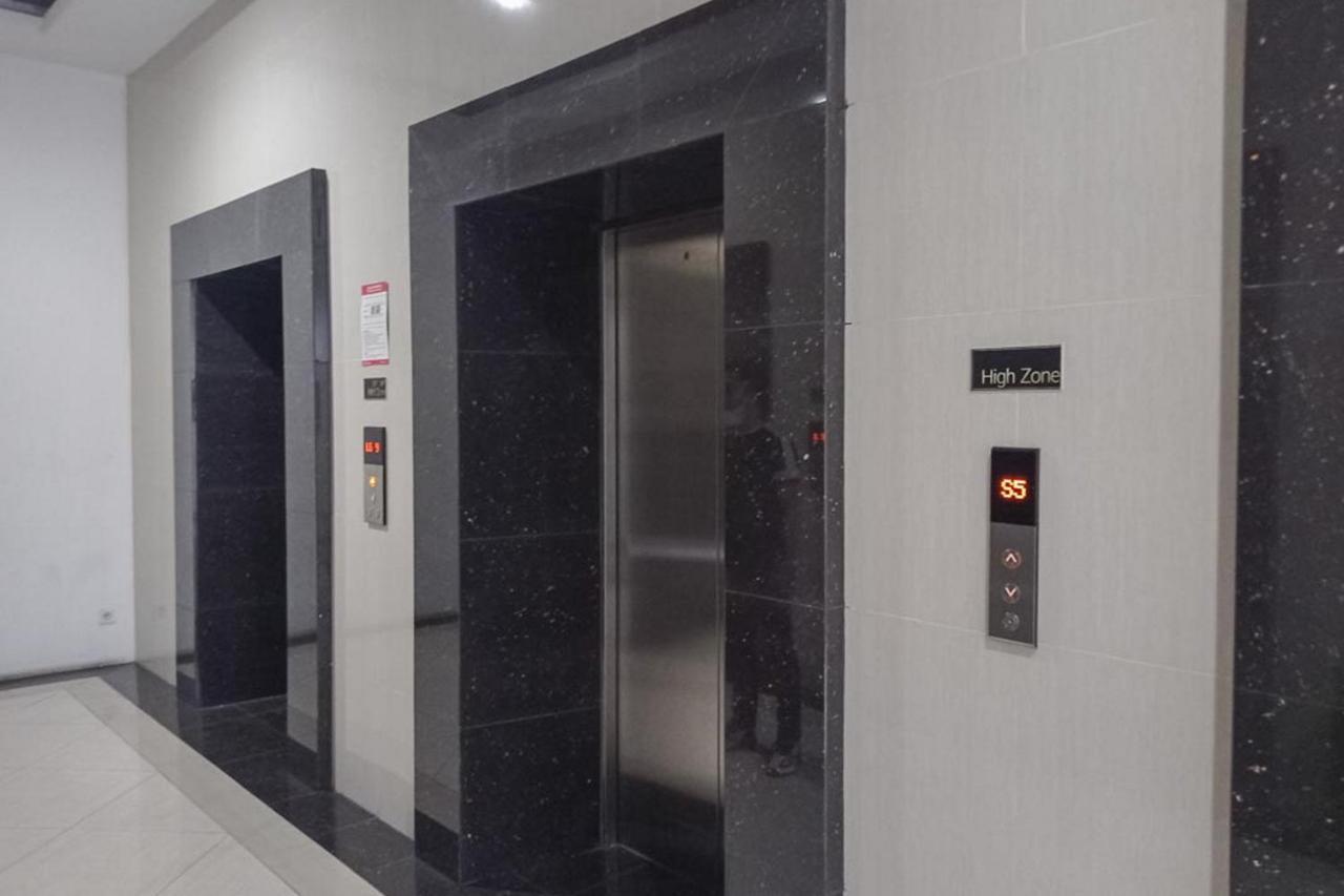 Redliving Apartemen Grand Kamala Lagoon - Pekayon Tower Barclay North Bekasi Ngoại thất bức ảnh